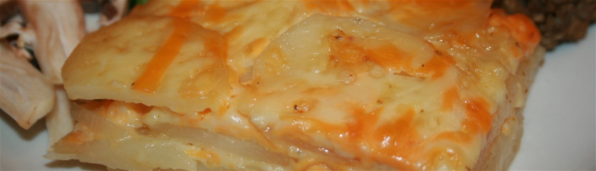 Gratin de pommes de terre aux oignons